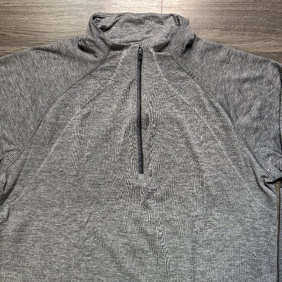 Lululemon Men's Metal Vent Tech 1/2 Zip - Grey - Picture 3 of 8
